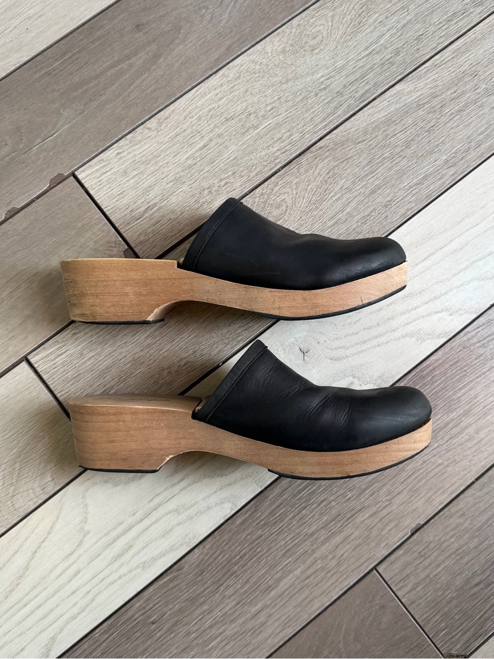 Free People Carver Soft Leather Wooden Clogs/Mules - Picture 7 of 12